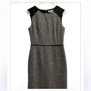 Banana Republic Size 4 Sleeveless Black Sheath with Herringbone Trim Wool Blend